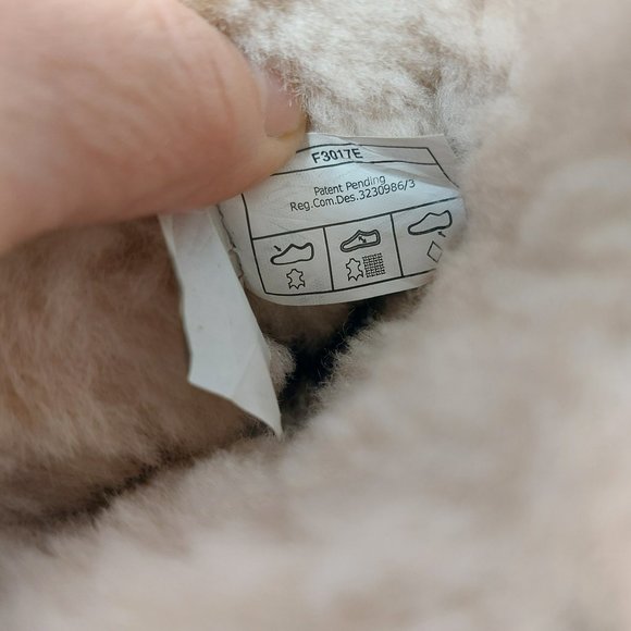 UGG Girls Classic Short ll Fringe Chestnut Suede Boot Youth Size 12 - Picture 11 of 14